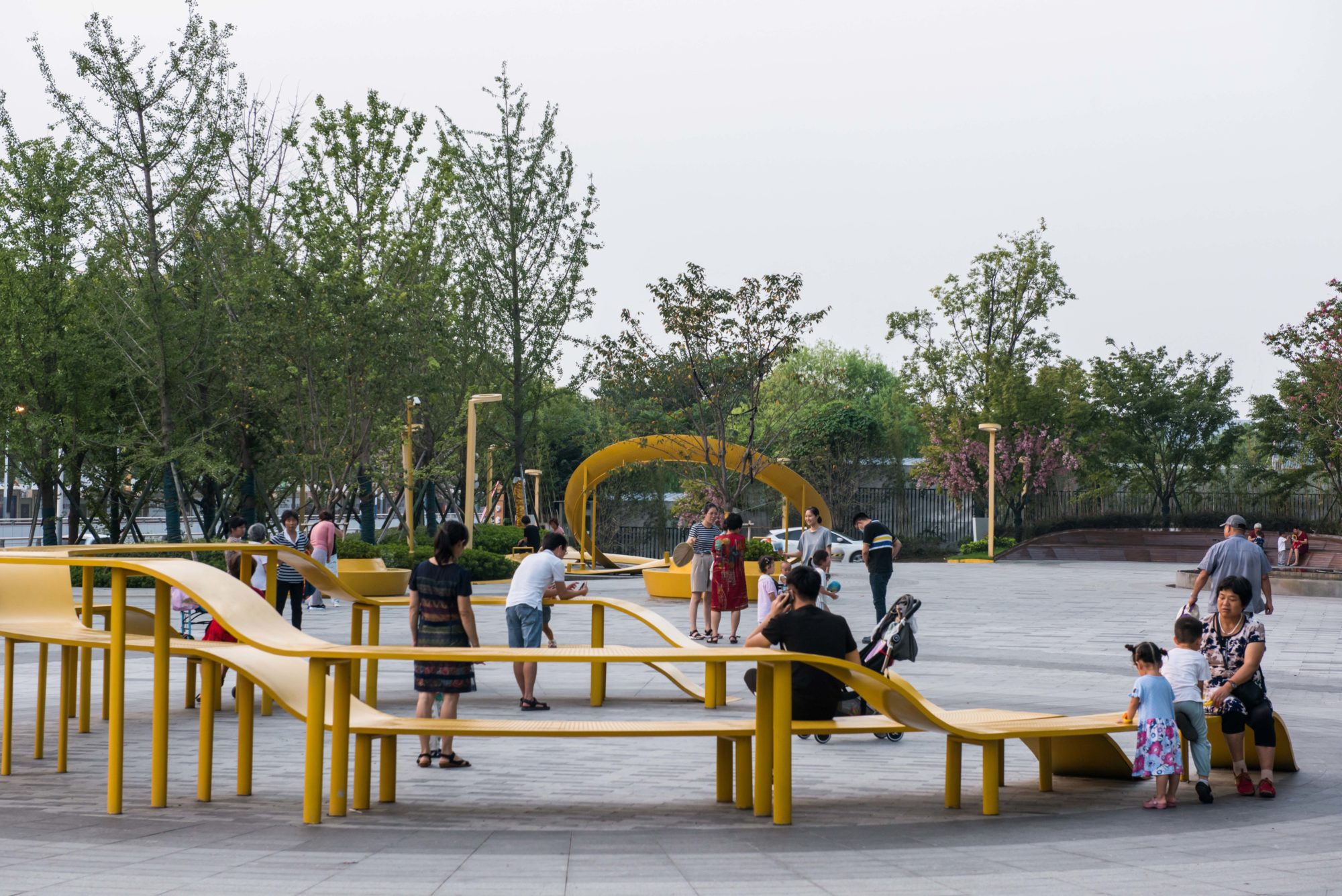 场地已成为服务周边居民的社区小公园亲子时光老人健身怡乐project